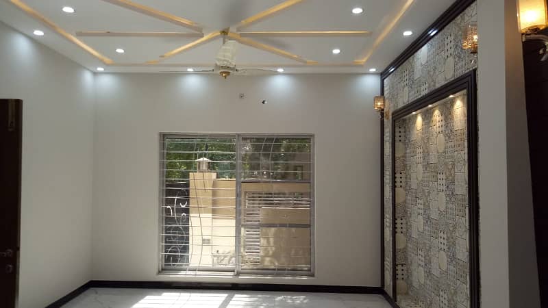 Beautiful Owner Made LDA Approved Upper Portion For Rent 10