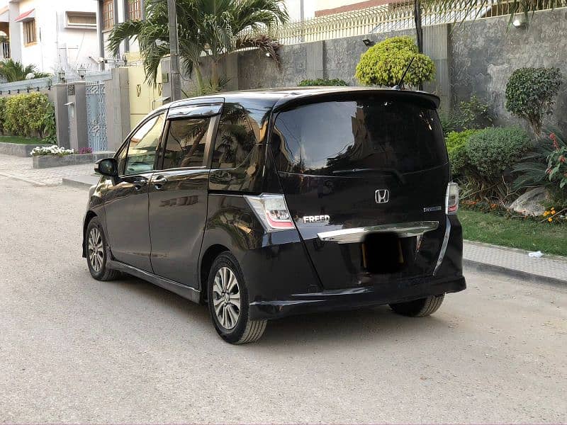 Honda freed 1.5 hybrid model 2012 registration 2017 auto dual door 6