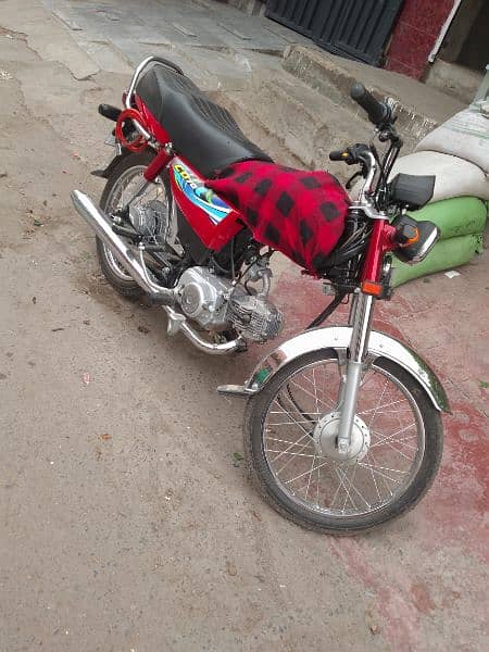 Honda 70 condition 10/10 600km use only 1