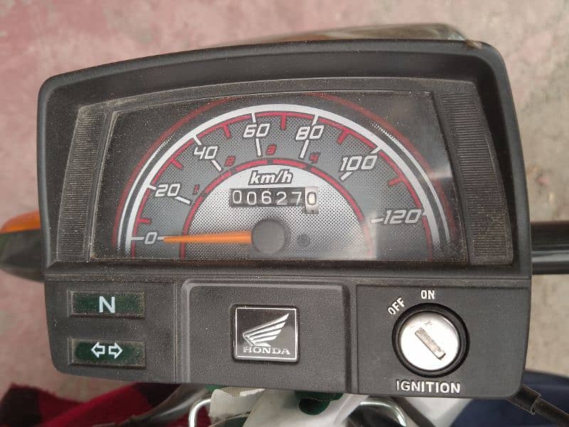 Honda 70 condition 10/10 600km use only 4