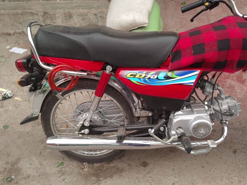Honda 70 condition 10/10 600km use only 5