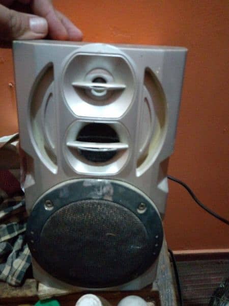 amplifier n speaker 2