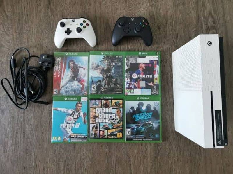 Xbox one S 1tb with 2 wireless controller 1