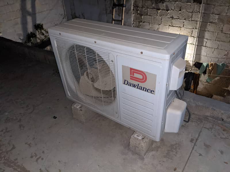 Dawlance Split Type Air Conditioner 1.5 ton 2