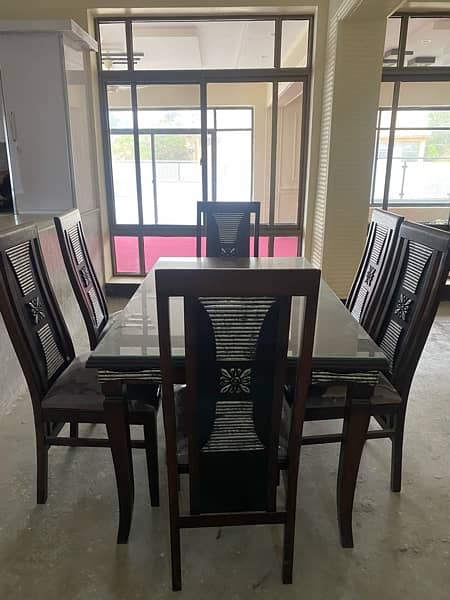 6 seater dinning table wooden 3