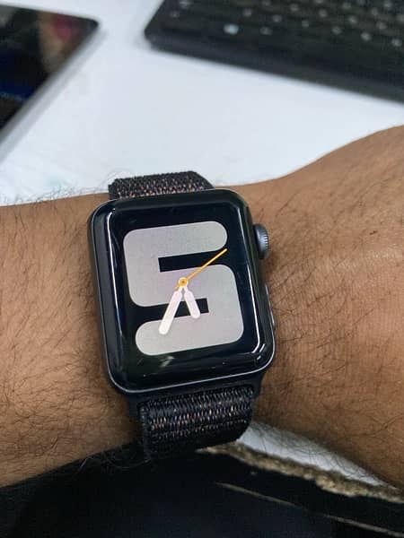 Apple watch series 3 - GPS - 38mm 1