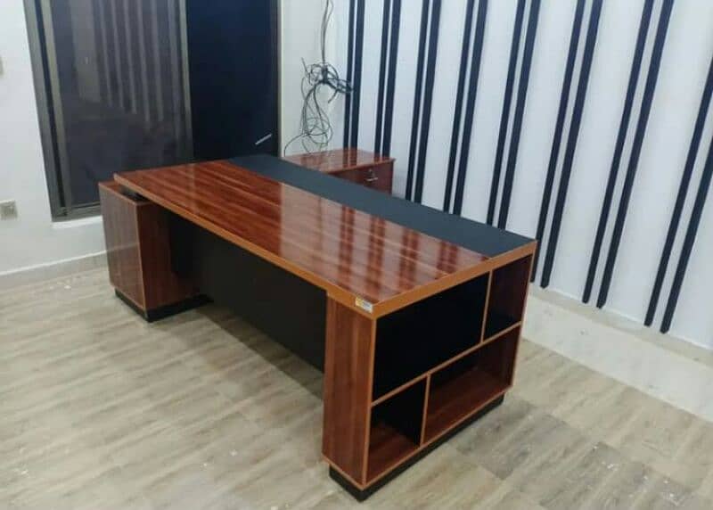 Executive table for sale 4