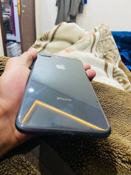 iphone 8 plus 2