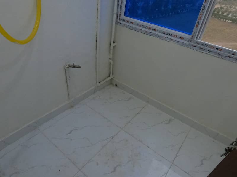 Prime Location 1650 Square Feet Flat Is Available For Sale 7