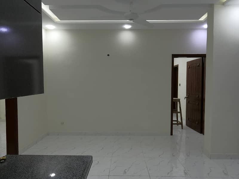Prime Location 1650 Square Feet Flat Is Available For Sale 20
