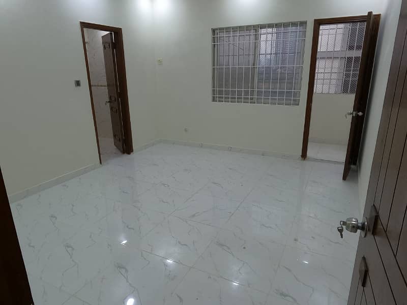 Prime Location 1650 Square Feet Flat Is Available For Sale 23