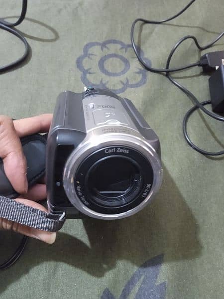 Sony DCR-SR-80 Handycam 2