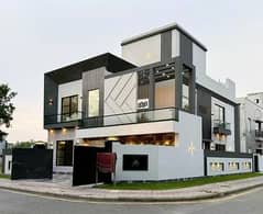 10 Marla Corner House For Sale In Gul Mohar Block Sector C Bahria Town Lahore 0