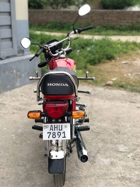 Honda CD 70 2021 FOR SALE IN MINT CONDITION 4