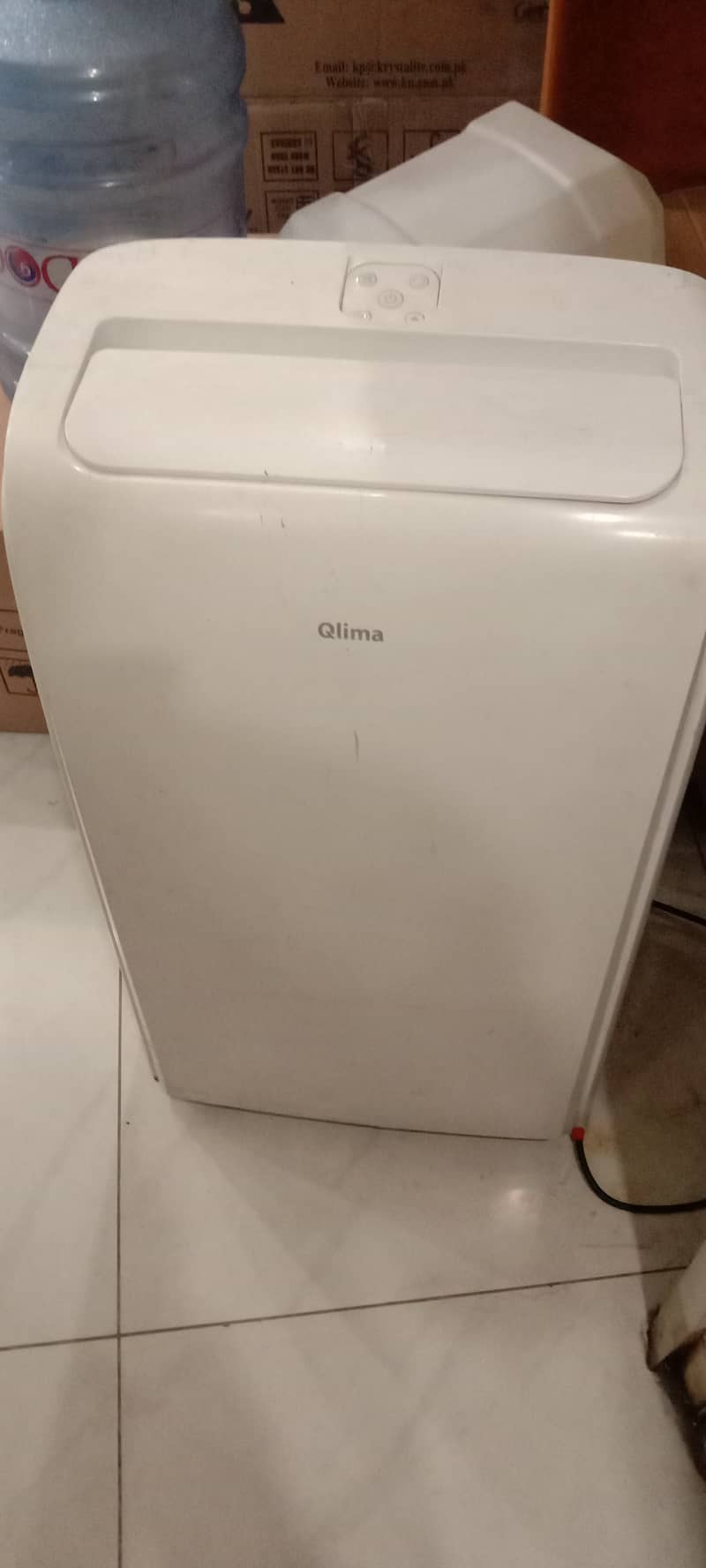 Air Conditioner ( brand Qlima company) 4