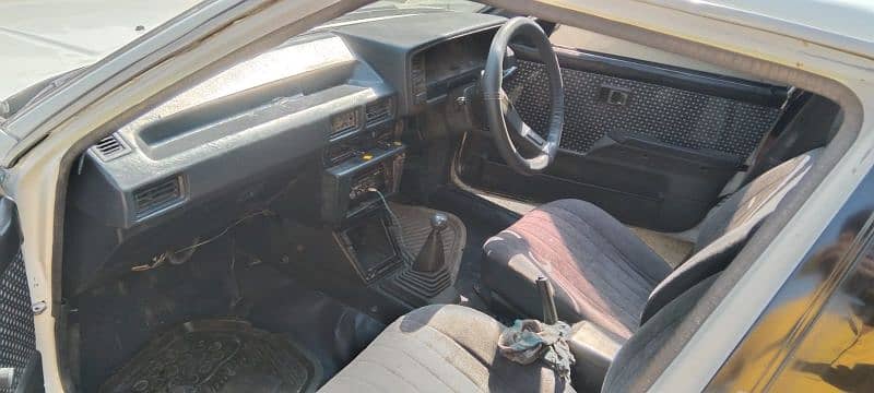 Toyota corolla 1986 used neat and clean 03004353500 10