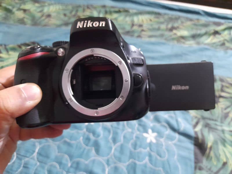 Nikon D5100 DSLR Camera For Sale 2