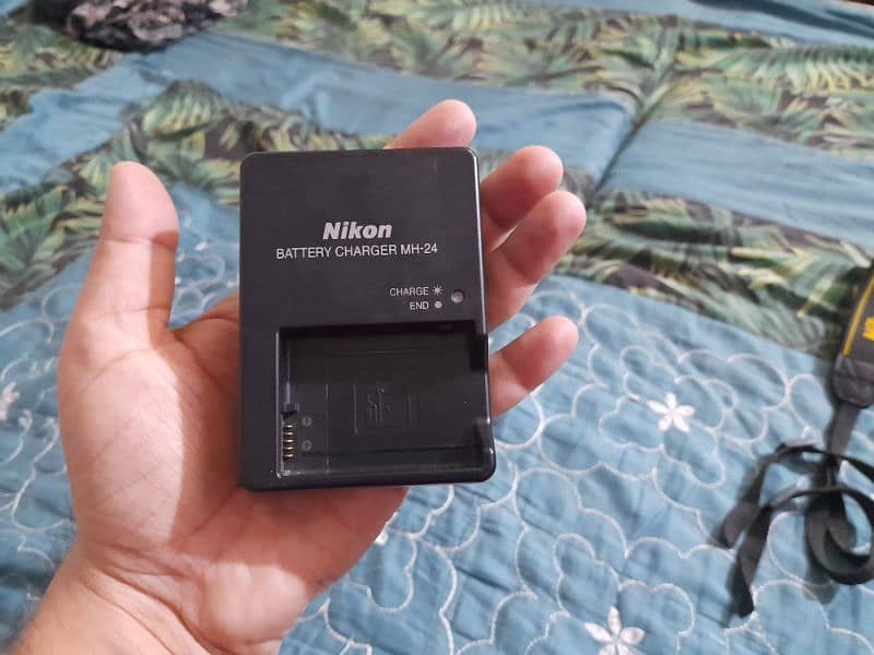 Nikon D5100 DSLR Camera For Sale 6