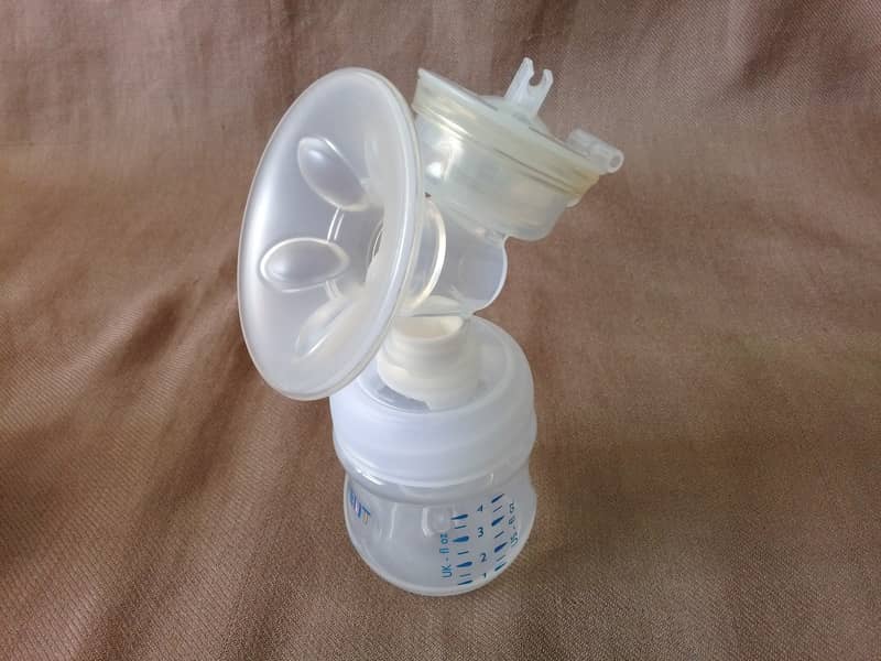 Philips Avent Electric Breast Pump in Pakistan 7