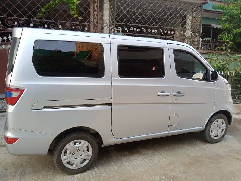 7 seater APV/MPV (CHANGAN KARVAAN)  available for rent/booking/tours 1