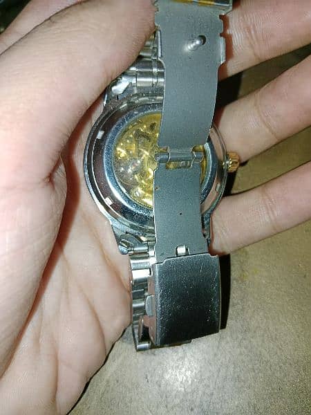 Rolex watch is ke ander sell Nahi dalta 2
