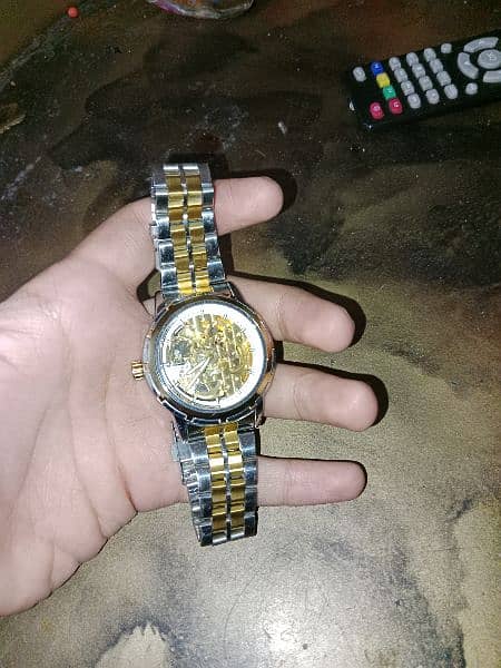 Rolex watch is ke ander sell Nahi dalta 3