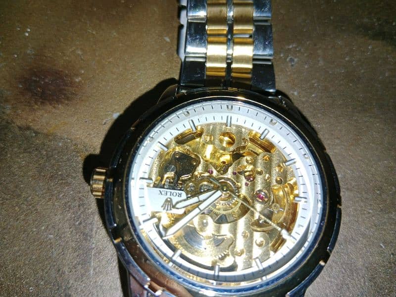 Rolex watch is ke ander sell Nahi dalta 4