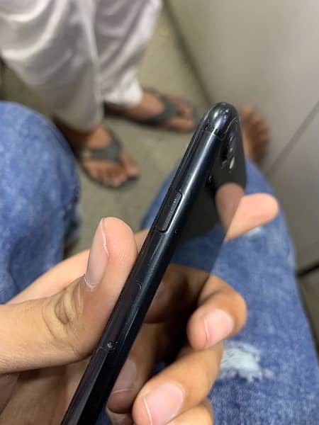 iphone 7 bypass 32GB Mate black colour 3