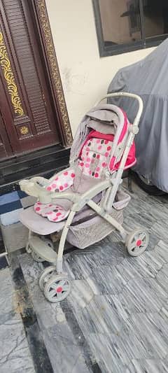 Beautiful Pram, Cute Color Stroller for Sale