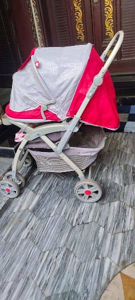 Beautiful Pram, Cute Color Stroller for Sale 2