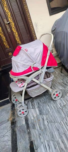 Beautiful Pram, Cute Color Stroller for Sale 3