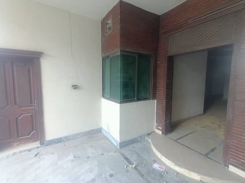 10 Marla Office For Rent In Johar Town Lahore 6