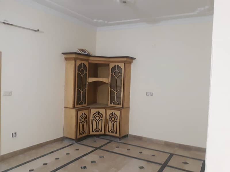 Single story pair 5.5 marla house for sale located at nawaz colony ideal near ideal homes 3