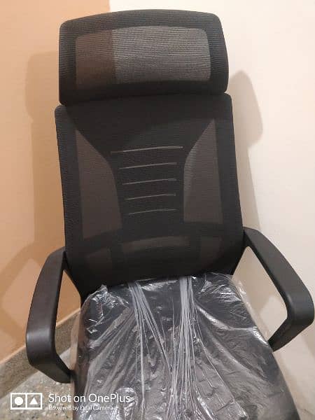 Imported Office chair adjustable with headrest 3