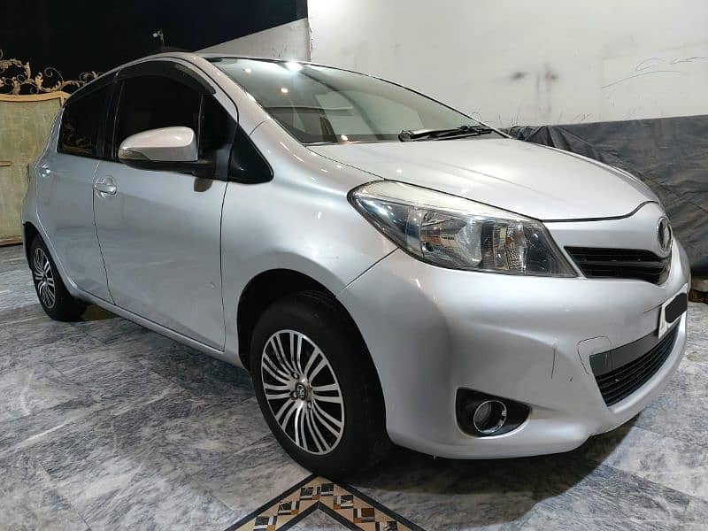 Toyota vits 2013 model imp 2017 Number to bumper genuine paint 3