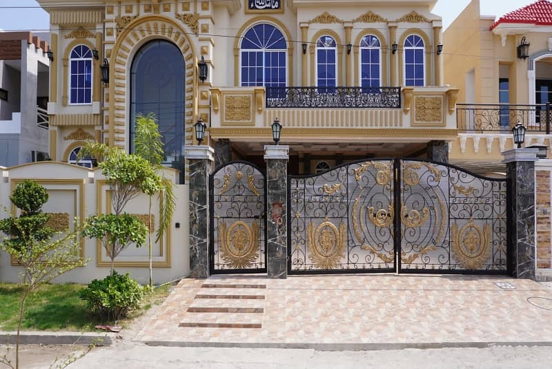 20 Marla Spanish luxury villa For Sale 0