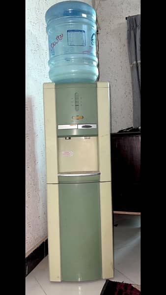 Water Dispenser with Mini Fridge for Sale 1