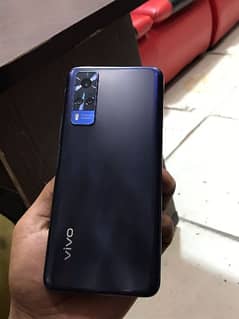 want to sell vivo y51s 8/128