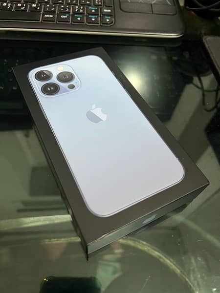 IPhone 13 PRO with box and Waterpack 4