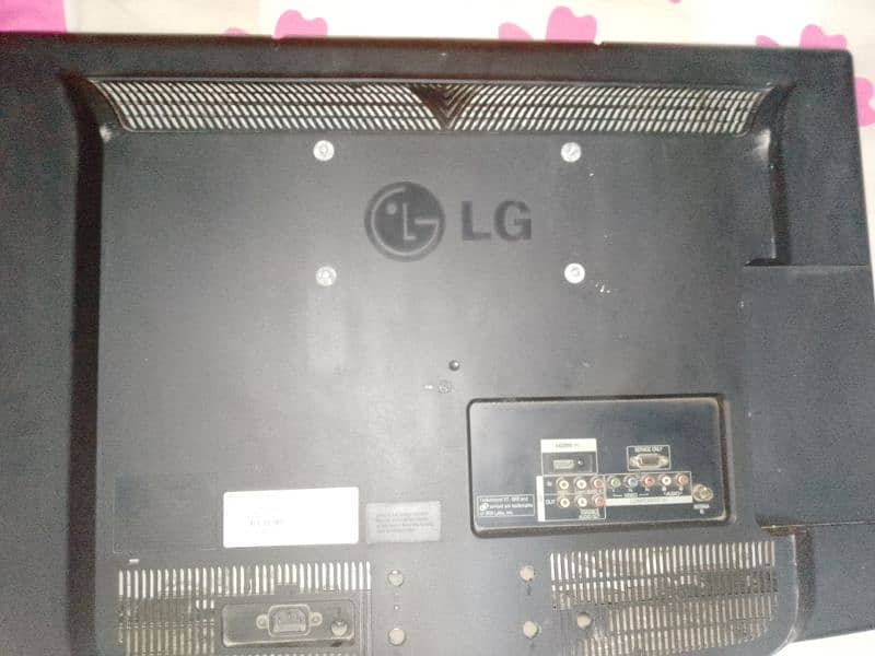 LG 32 inche led tv 4