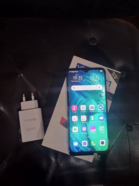 Vivo S1 (8Gb/256Gb) Ram full new with box and charger pta proved 2