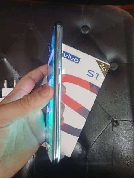 Vivo S1 (8Gb/256Gb) Ram full new with box and charger pta proved 3