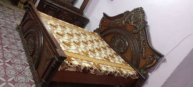 King Size bed with Dressing and side tables 6