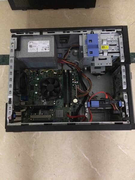 dell desktop with accessories 3