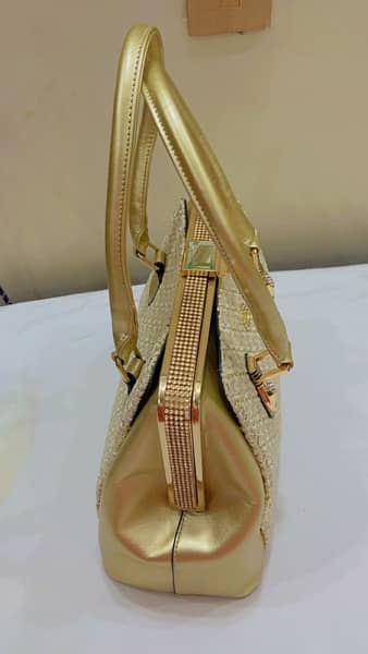 Stylo Brand| Gold | Hand Bag | Mint Condition 11