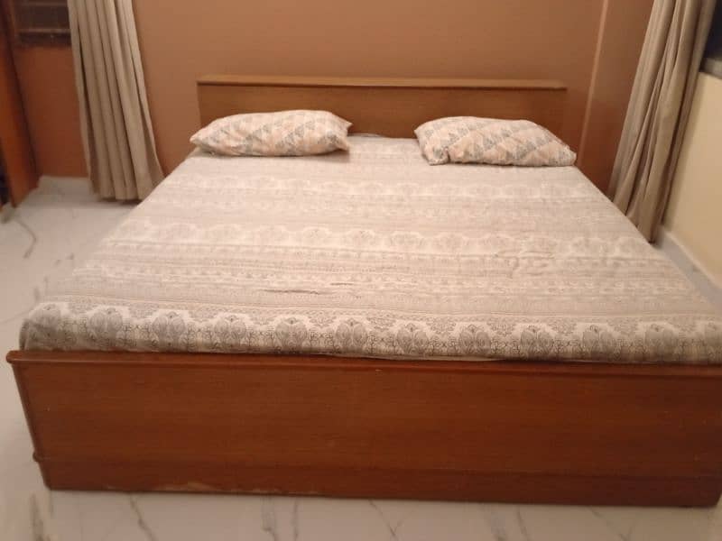 KING SIZED WOODEN BED URGENT SALE 1