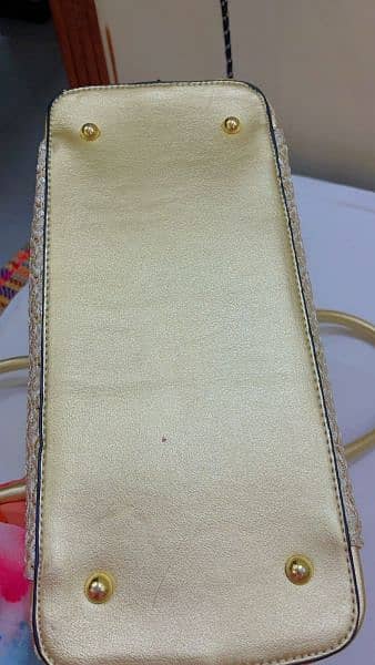 Stylo|Hand Bag| Gold| Leather| 3