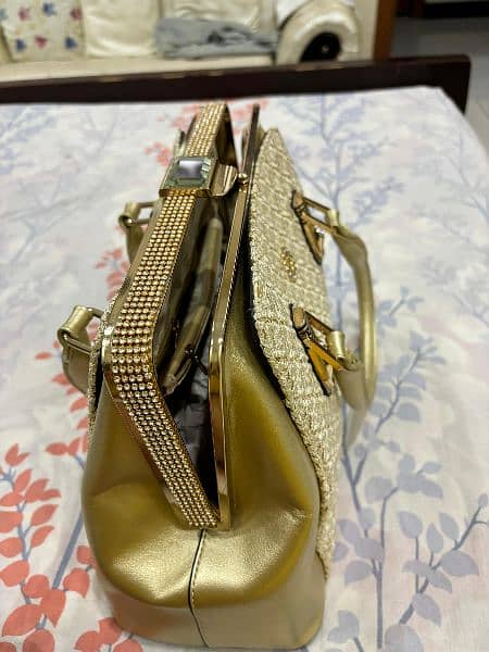 Stylo|Hand Bag| Gold| Leather| 15