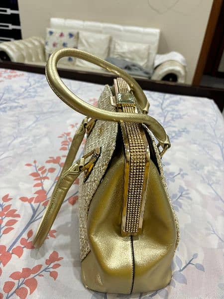 Stylo|Hand Bag| Gold| Leather| 19