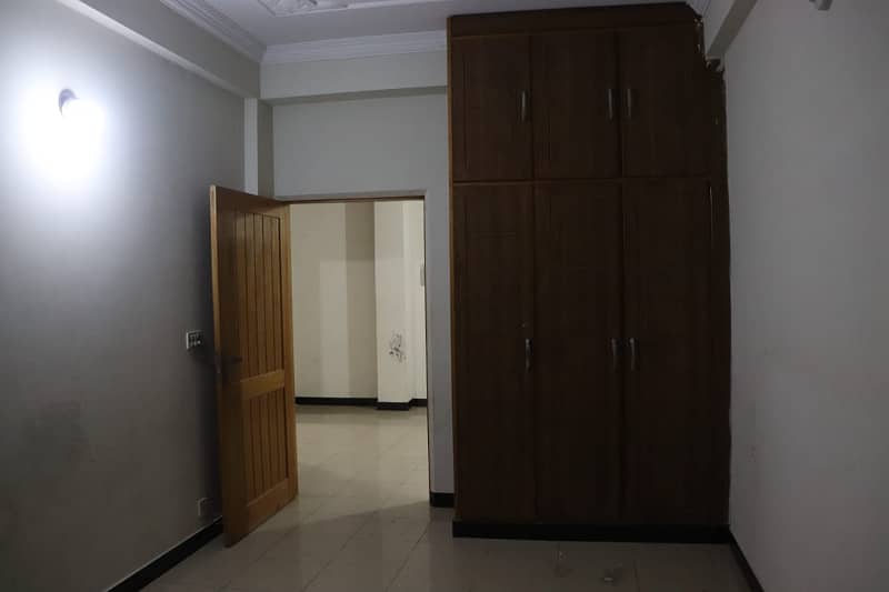 Flat for rent in G-15 Markaz Islamabad 0